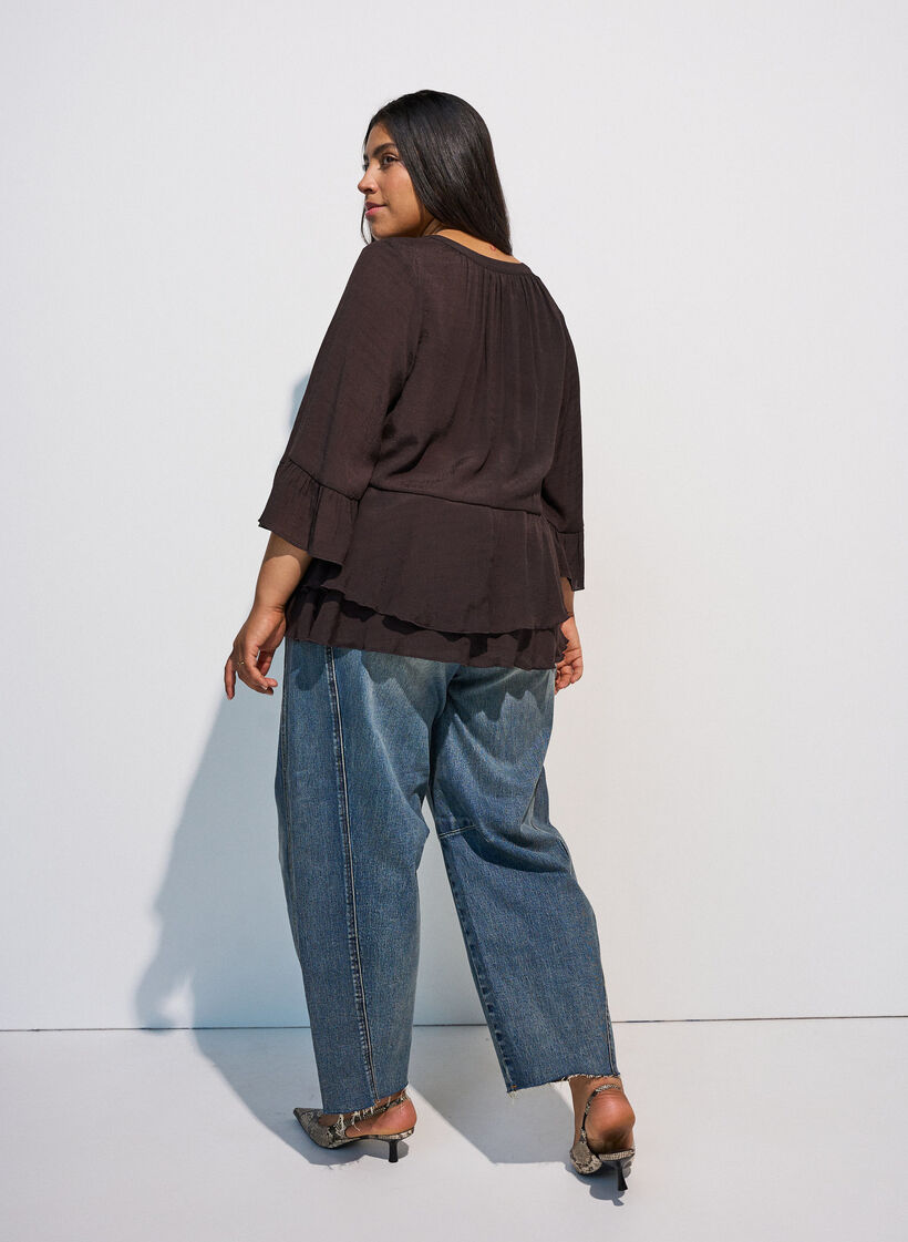 Bluse med 3/4-ermer og volangdetaljer, Brun, Model image number 2
