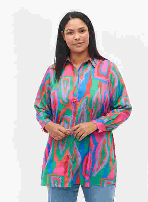 Lang mønstrete skjorte, Colorfull Art Print, Model