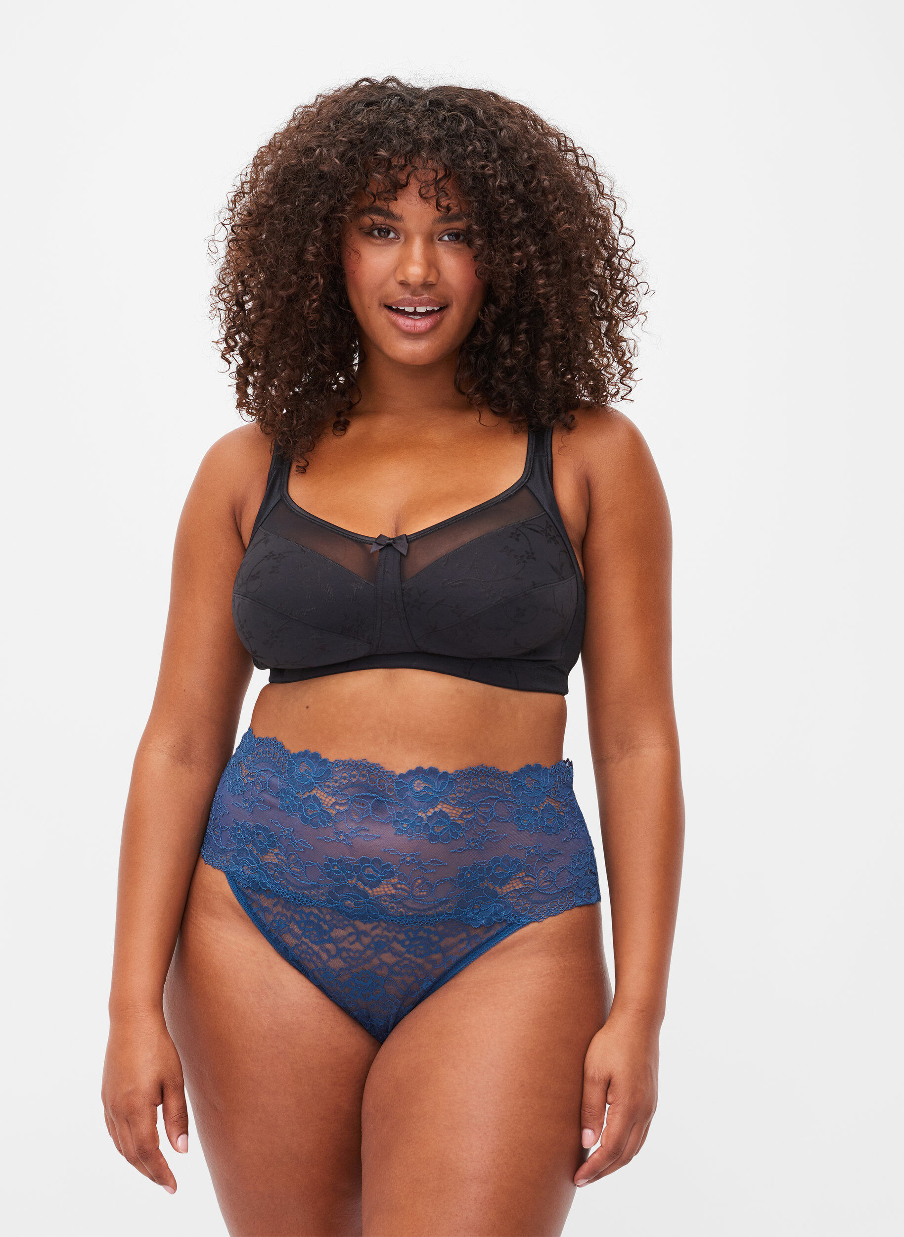 Zizzi G-streng med blonder, 3 stk., Mix assortments AW, Model image number 0