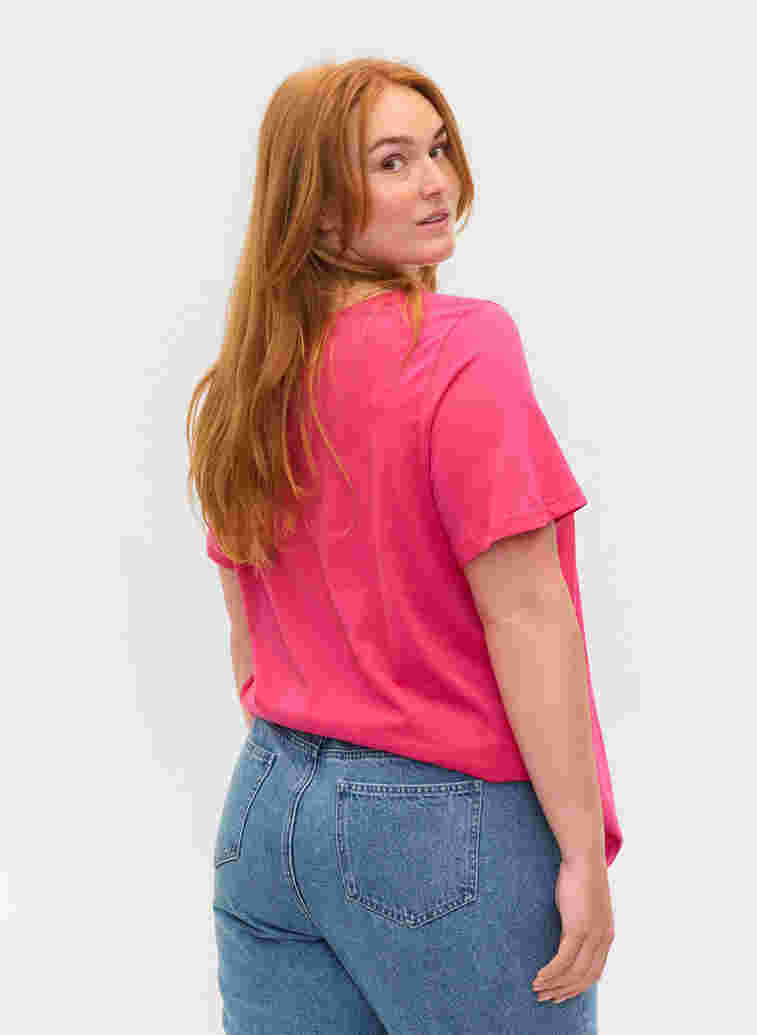 T-skjorte i bomull med tekst på brystet, Fandango Pink, Model
