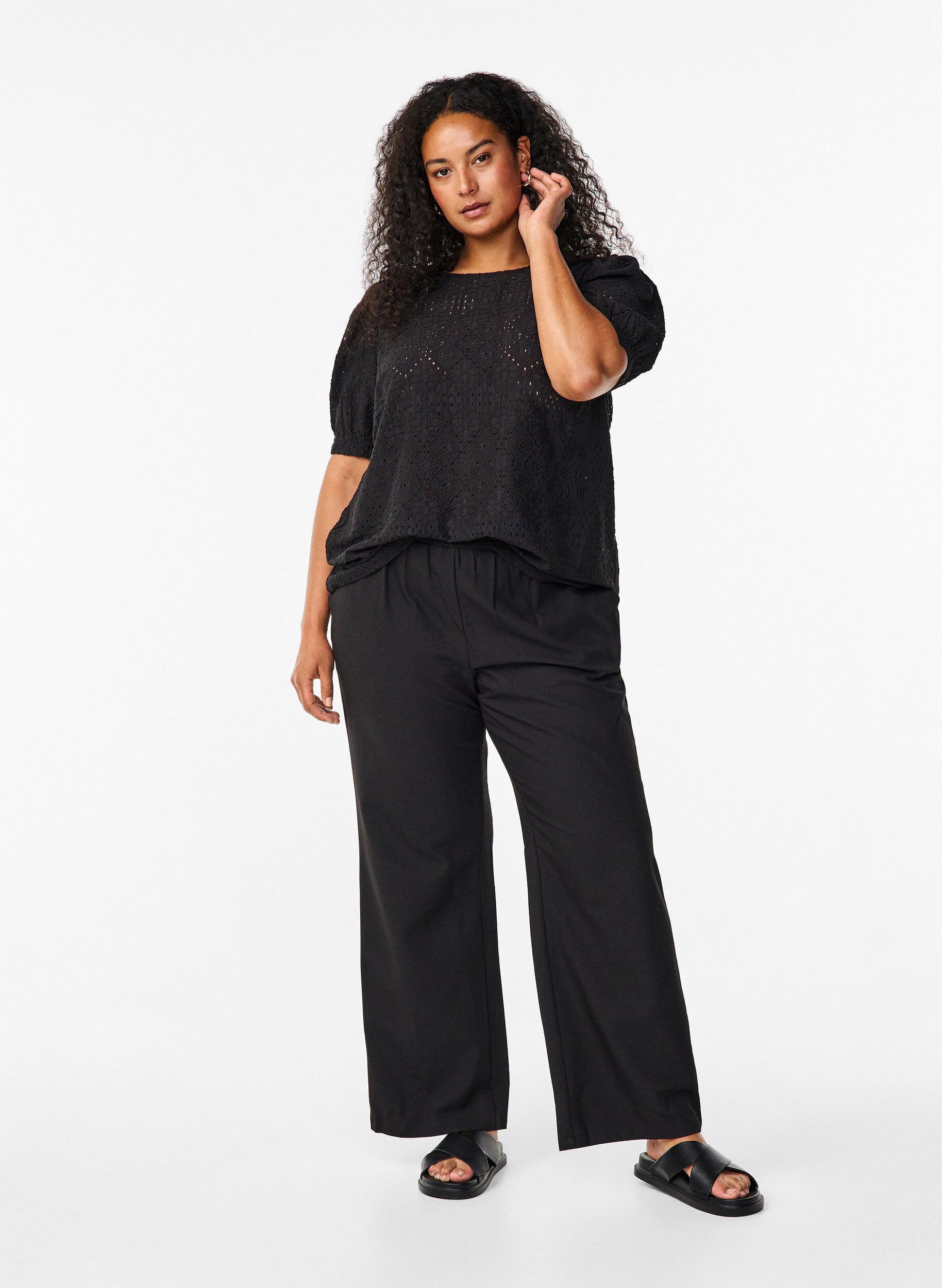 ZizziKortermet bluse med blondem&oslash;nster, Black, Model image number 2