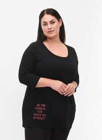 T-skjorte i bomull med 3/4-ermer, Black, Model