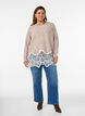 Strikkebluse med raglanermer og en bred blondedetalj, Beige, Model image number 1