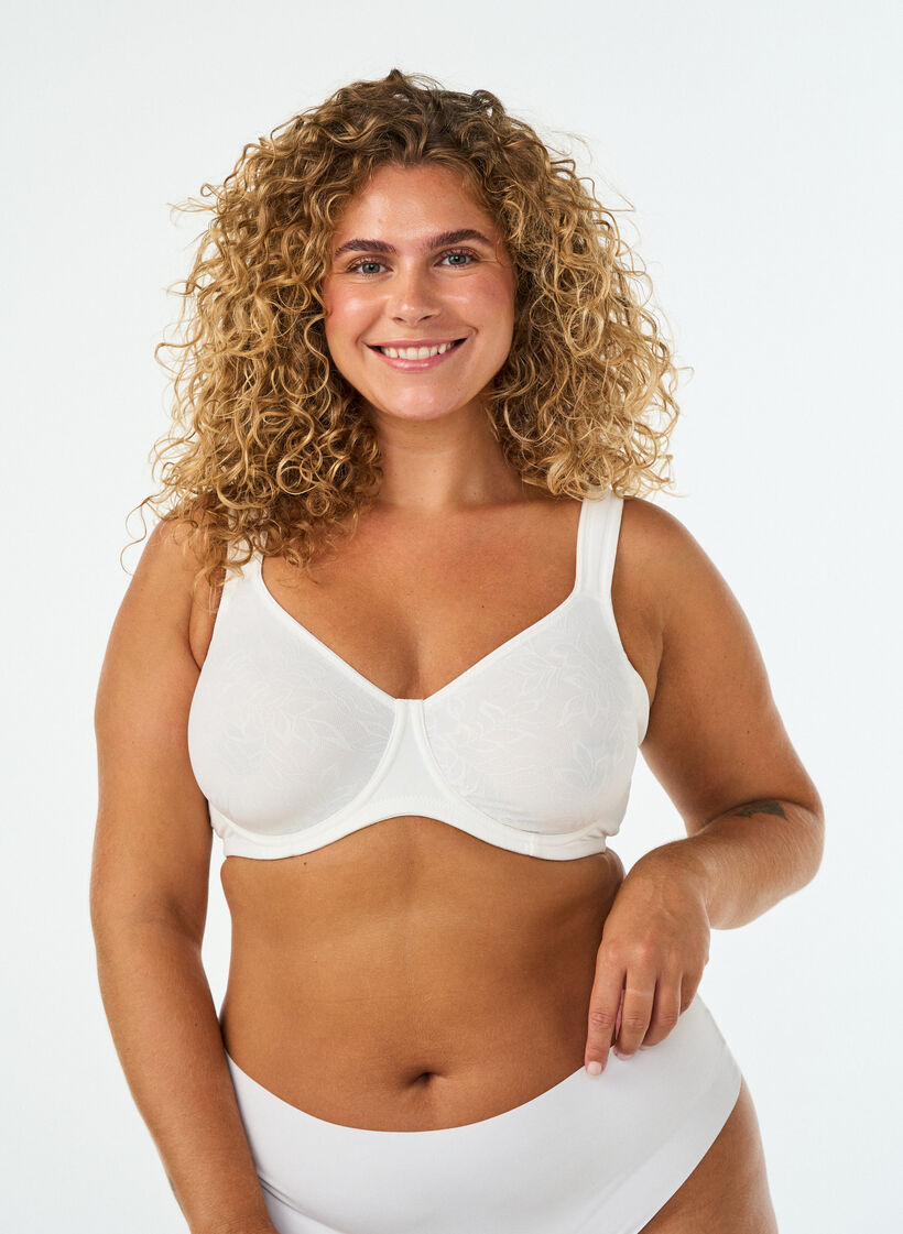 Komfortabel BH med blonder overlegg og formede sk&aring;ler, Hvit, Model image number 0