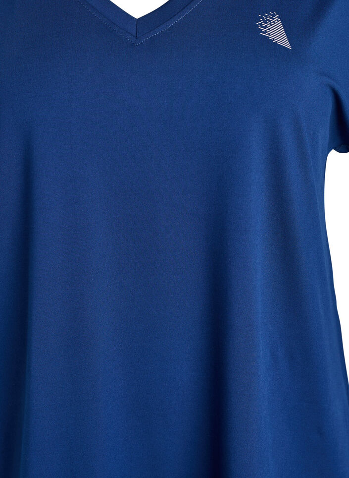 L&oslash;stsittende trenings-t-skjorte med V-hals, Bl&aring;, Packshot image number 2