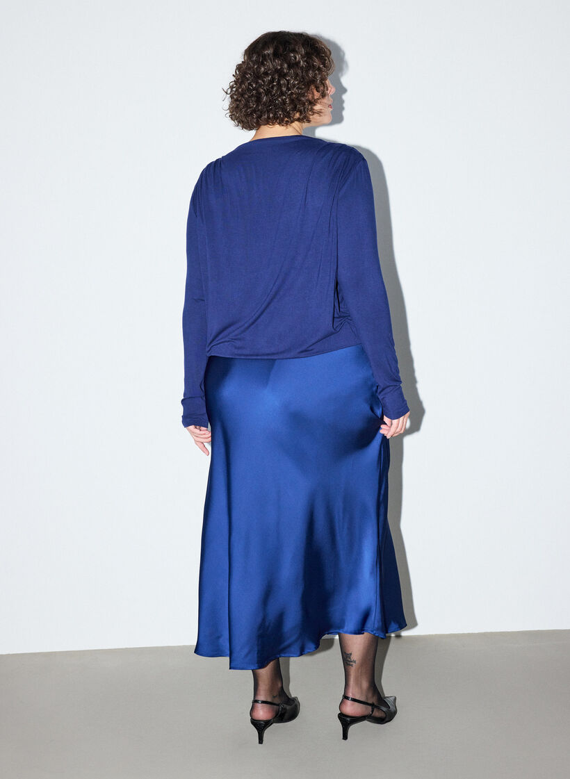 Bluse med b&aring;thals og ballongfasong, Bl&aring;, Model image number 2