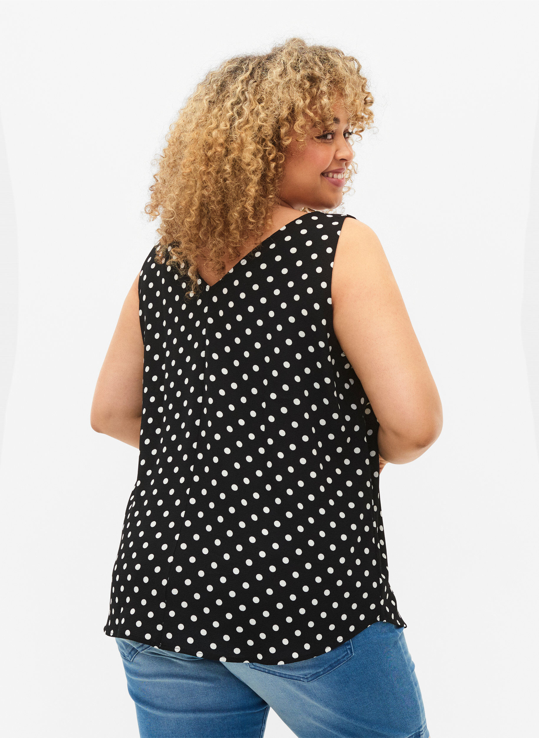 Zizzi M&oslash;nstrete topp med V-hals, Black Dot, Model image number 1