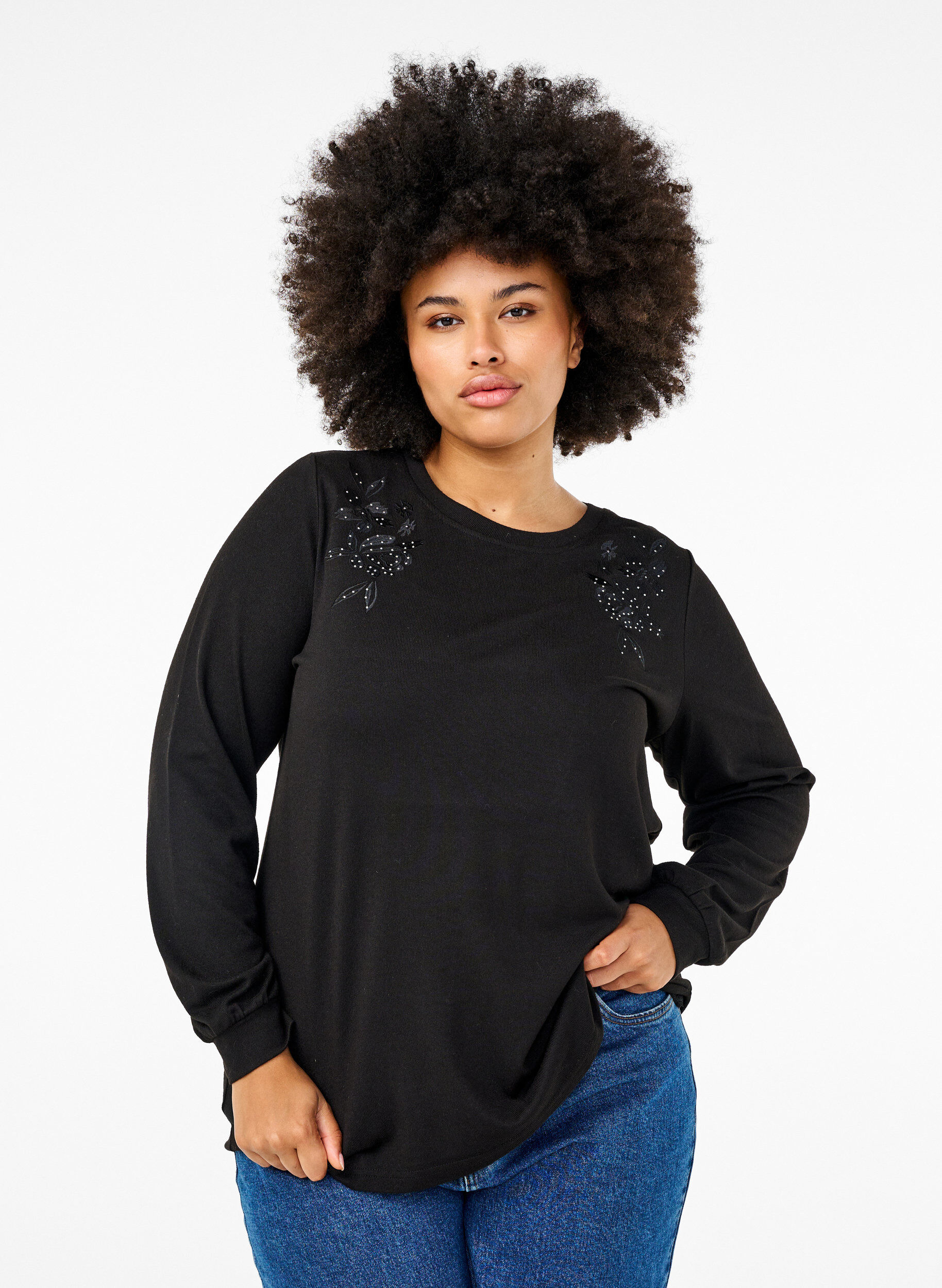 Zizzi Bluse med broderi og rhinsteiner, Black, Model image number 0