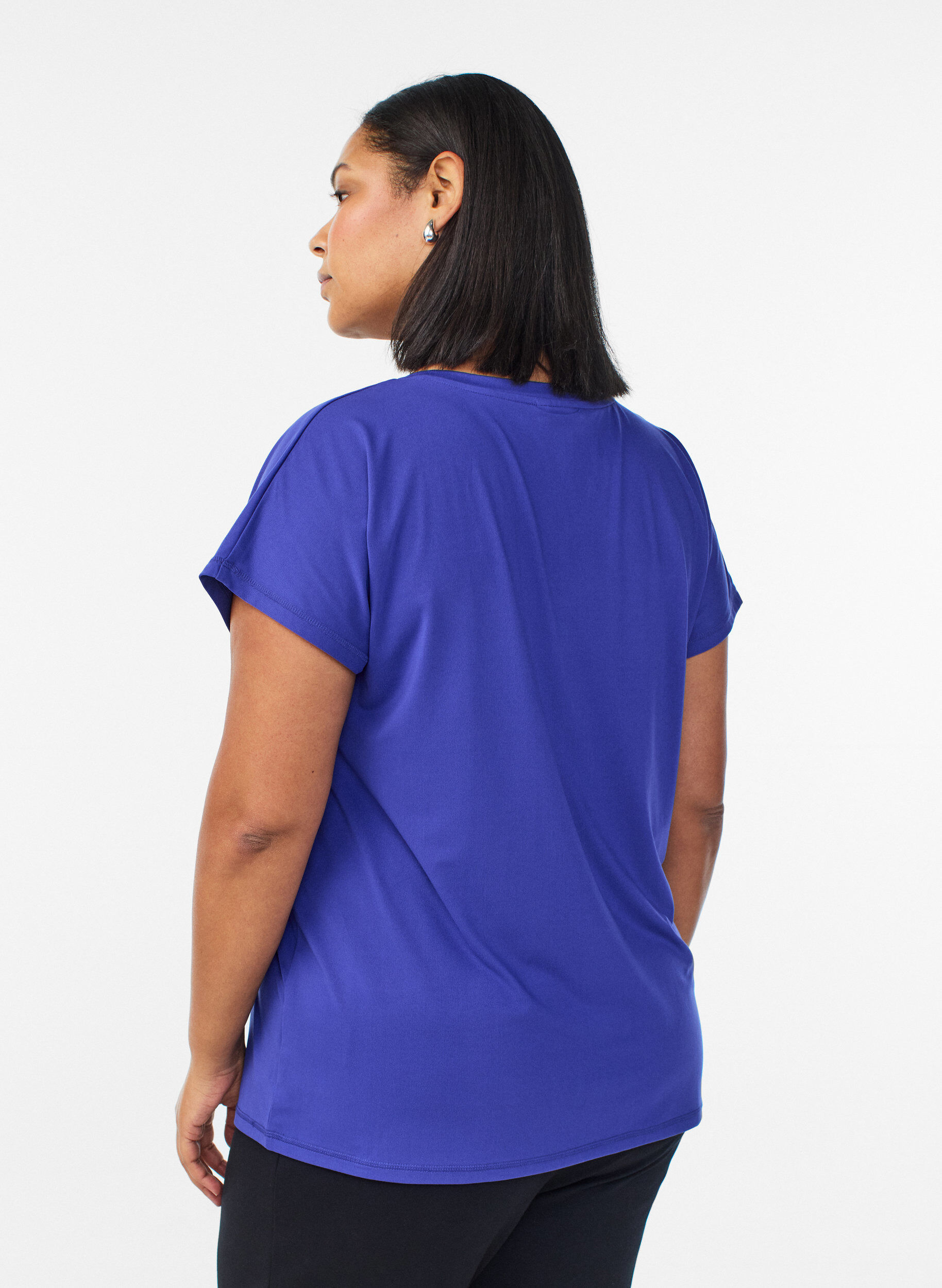 Zizzi L&oslash;stsittende trenings-t-skjorte med v-hals, Lilla, Model image number 2