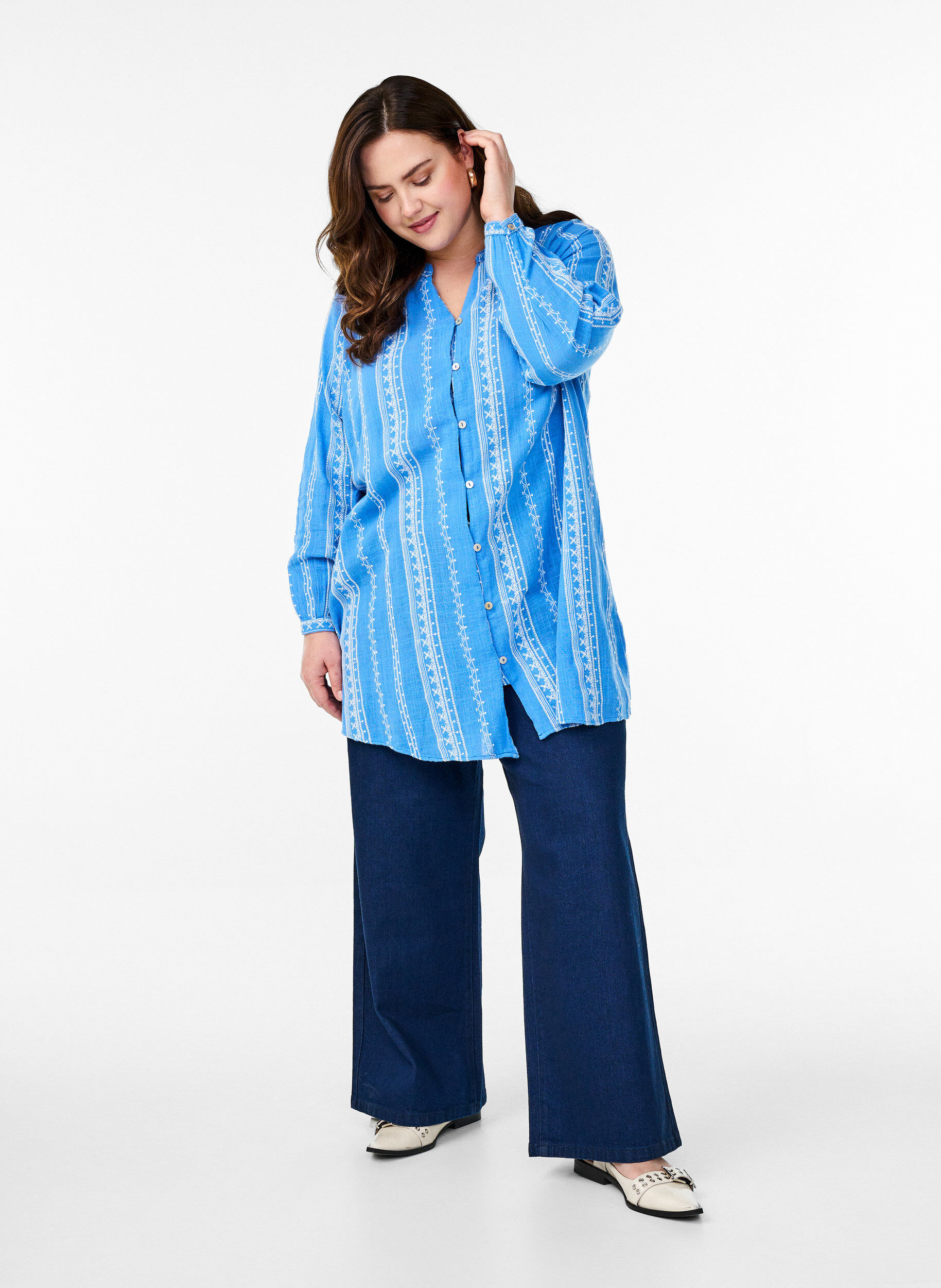 Zizzi Tunika med brodert m&oslash;nster, Bl&aring;, Model image number 1