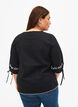 Brodert bluse i bomullsblanding med lin, Black W. EMB, Model image number 1