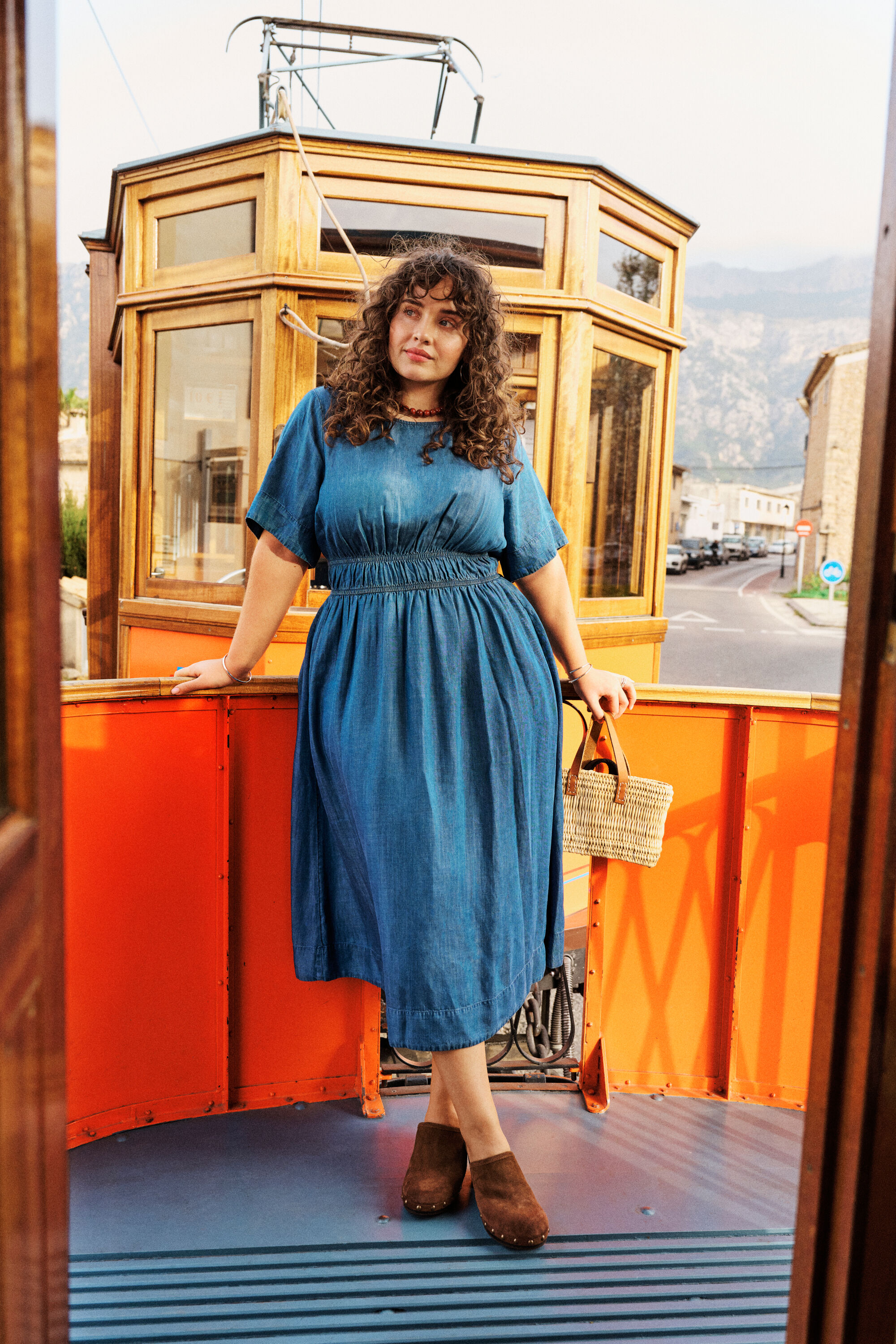 Bohemsk i bl&aring;toner, , Model