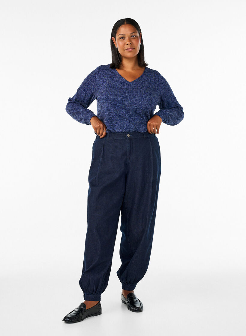 Jerseybluse med V-hals og lange ermer, Bl&aring;, Model image number 1