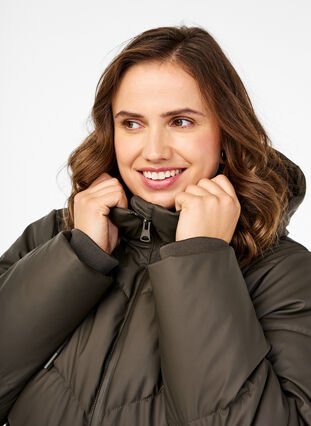 Zizzi Vannavstøtende pufferjakke med hette, Brun, Model image number 3