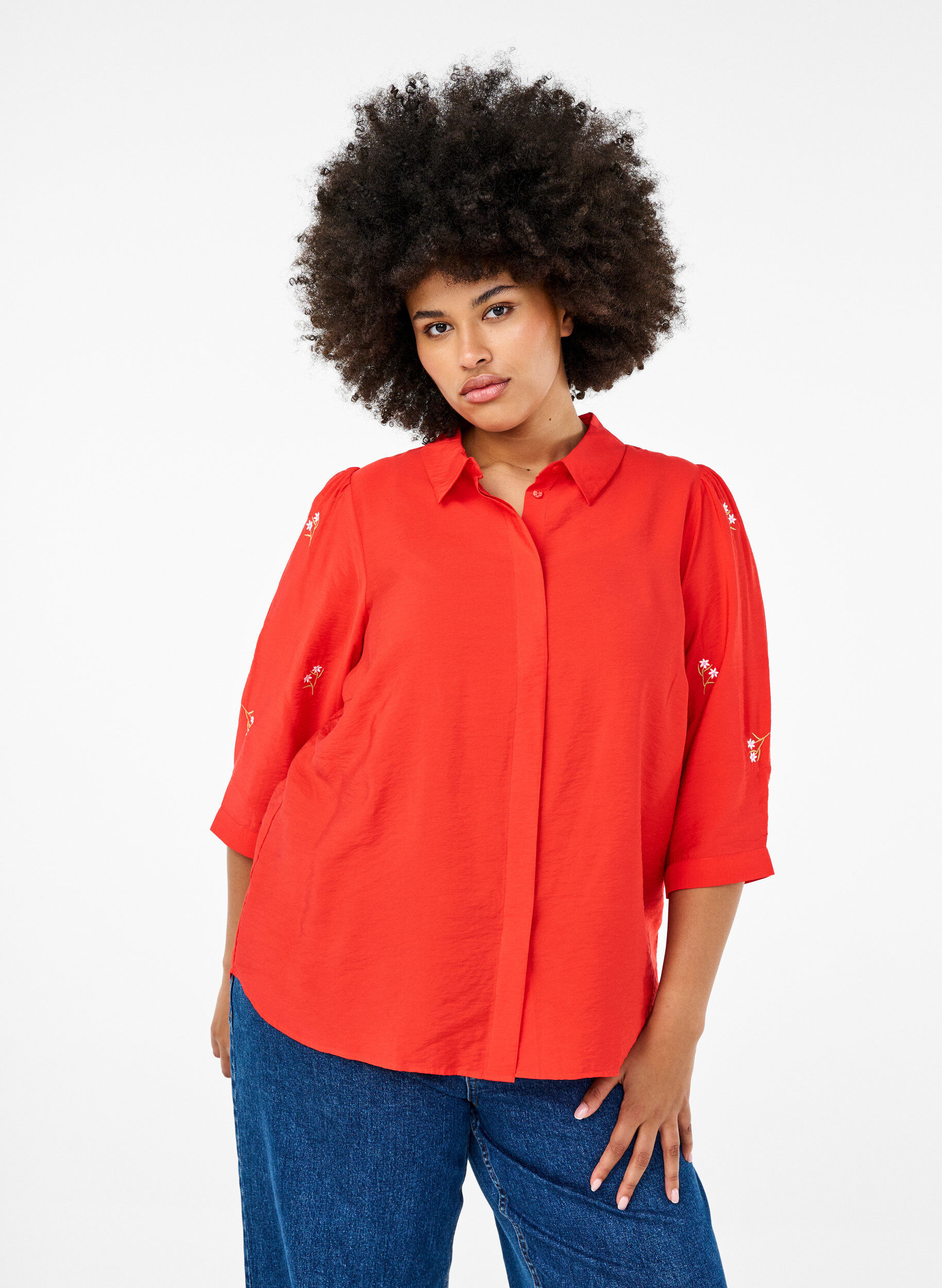 Zizzi Bluse med 3/4-ermer og blomsterbroderi, Flame Scarlet, Model image number 0