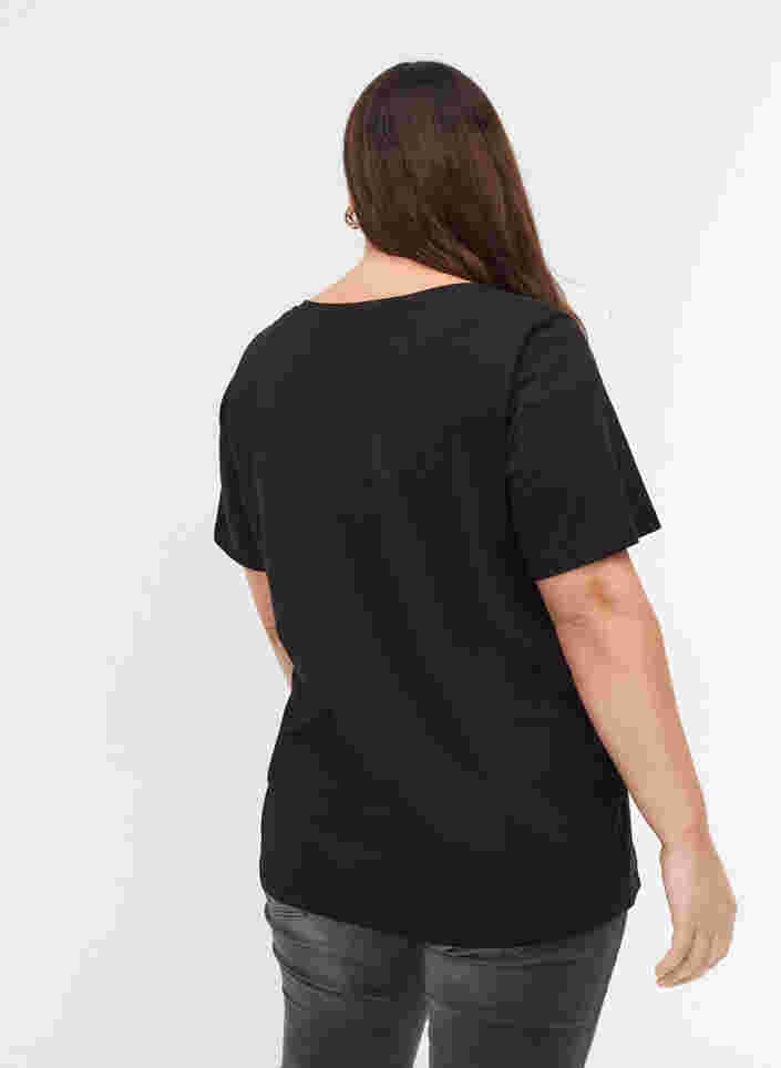 T-skjorte i organisk bomull med V-hals, Black, Model image number 1