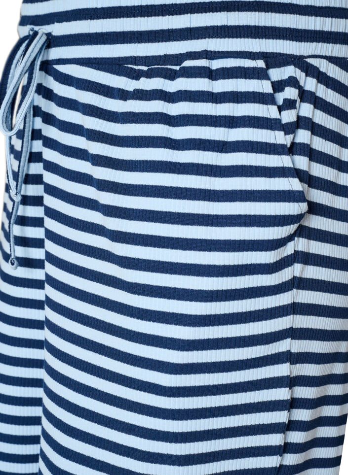 Stripete pyjamasbukser med h&oslash;y midje og vide ben, Bl&aring;, Packshot image number 2