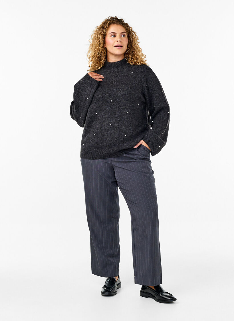 Strikket bluse med smykkestein og høy utringning, Dark Grey Melange, Model image number 2