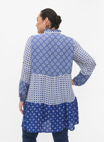 A-formet kjole med mønster og cutlines, Blue AOP, Model image number 1