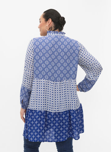 Zizzi A-formet kjole med mønster og cutlines, Blue AOP, Model image number 1