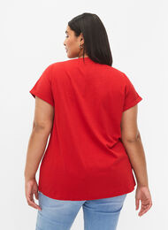 Kortermet T-skjorte i bomullsblanding, Tango Red, Model
