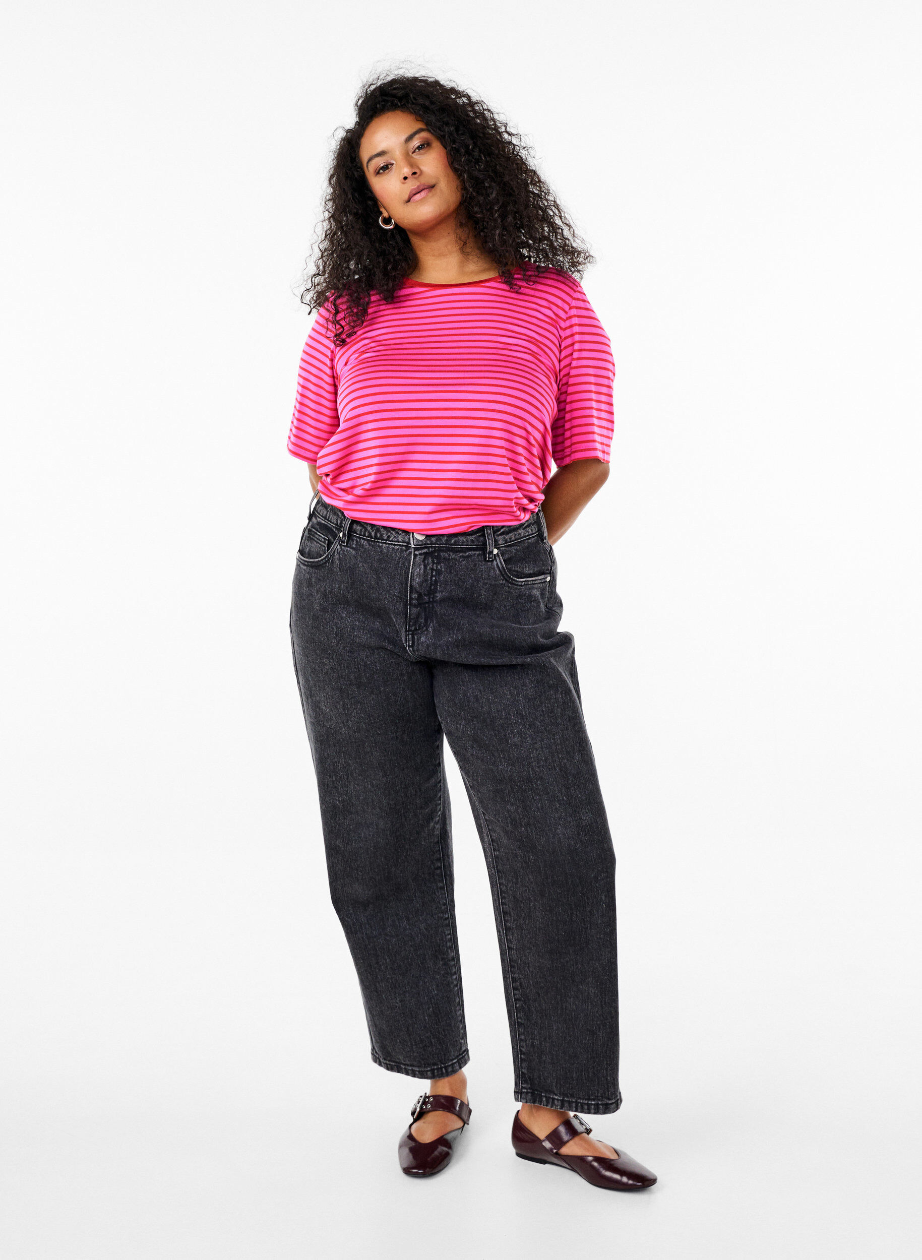 Zizzi T-skjorte med TENCEL&trade; Lyocell og striper, Rosa, Model image number 1