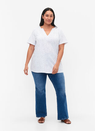 Zizzi T-skjorte i bomull med striper og v-hals, B.White/Black Dot, Model image number 2