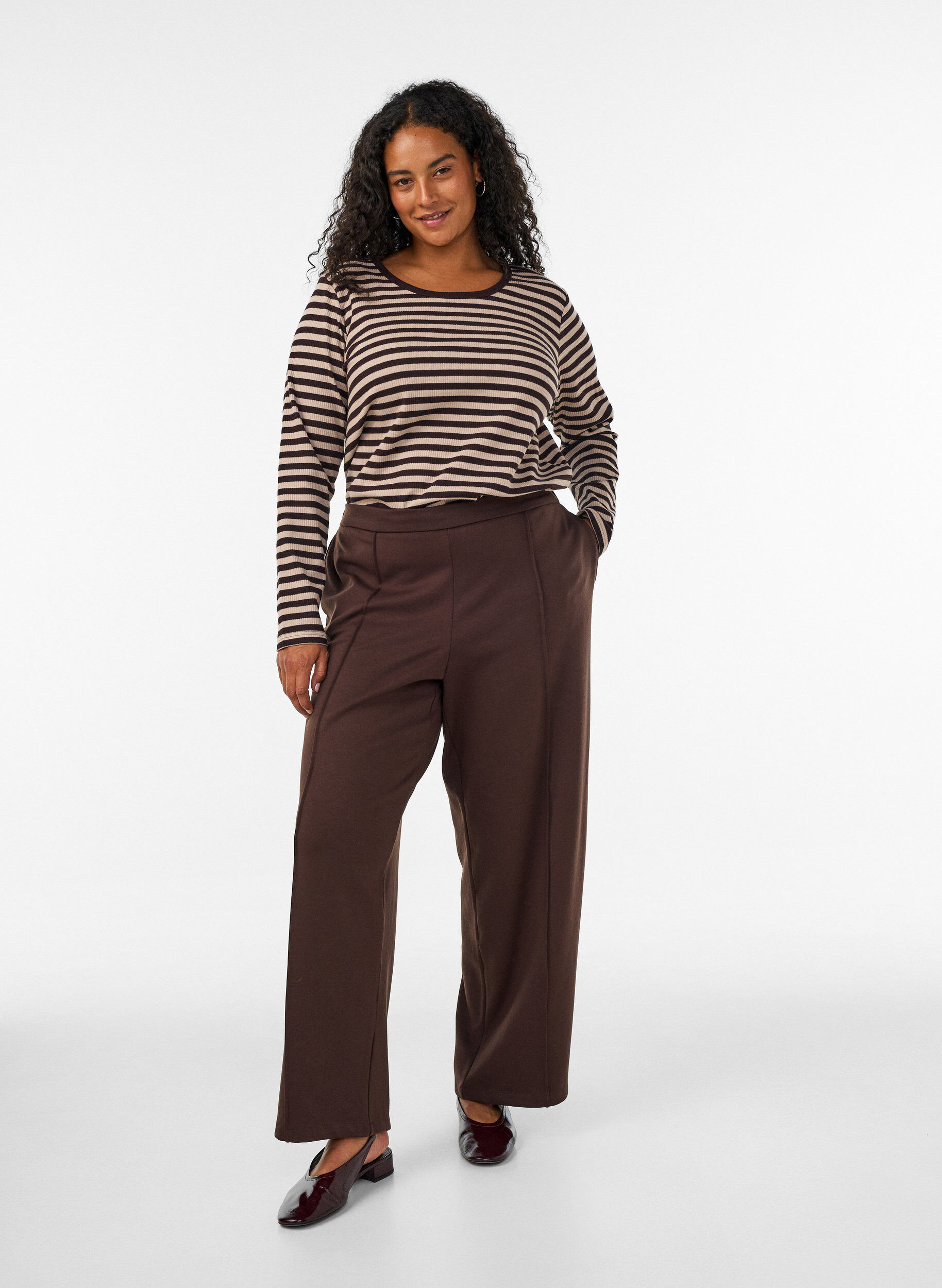 ZizziLoose fit jerseybukser med h&oslash;y midje, Brun, Model image number 0