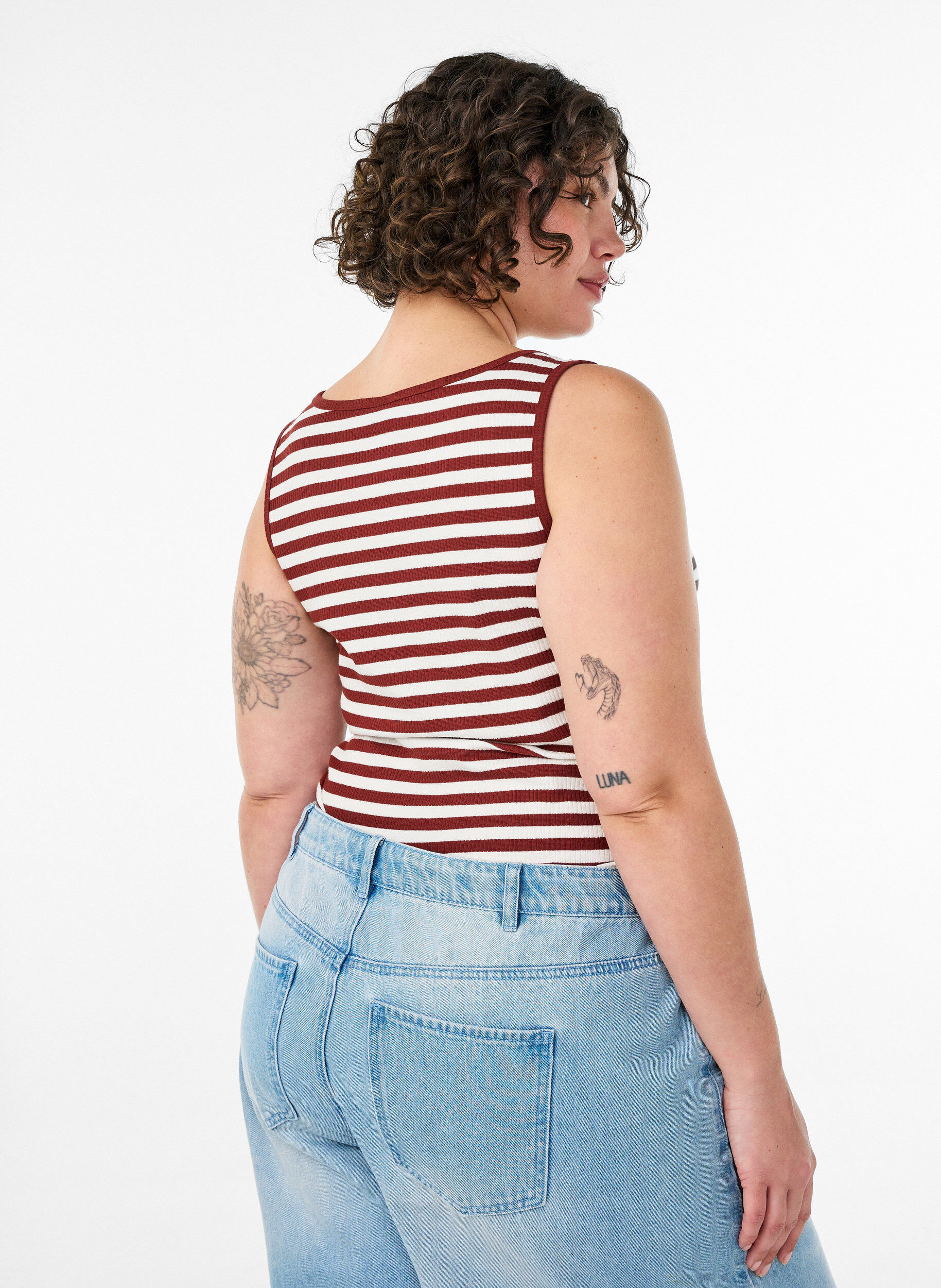 ZizziStripete ribbestrikket singlet, R&oslash;d, Model image number 2