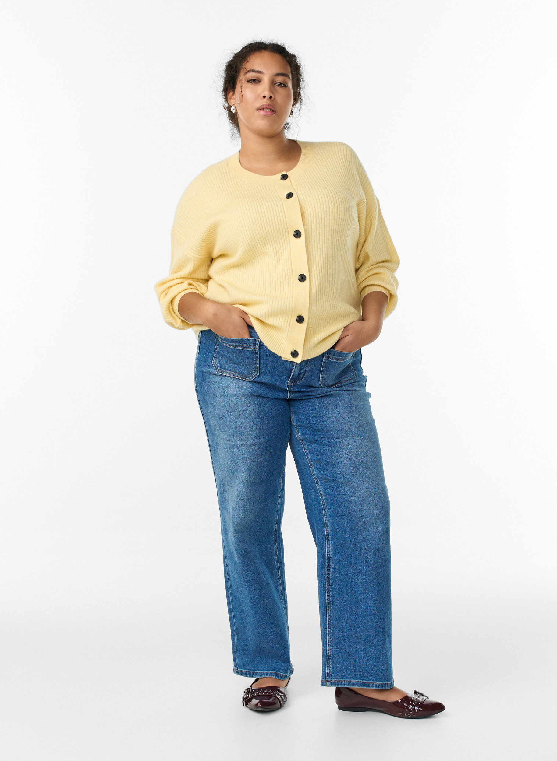 ZizziRibbestrikket cardigan med knapper, Gul, Model image number 1