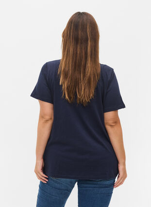 Basis T-skjorter i bomull, 2 stk., Black/Navy Blazer, Model image number 3