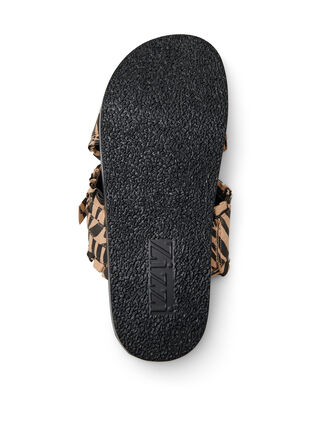 Zizzi Wide fit - Slip-on sandal med volangkanter, Brun, Packshot image number 4