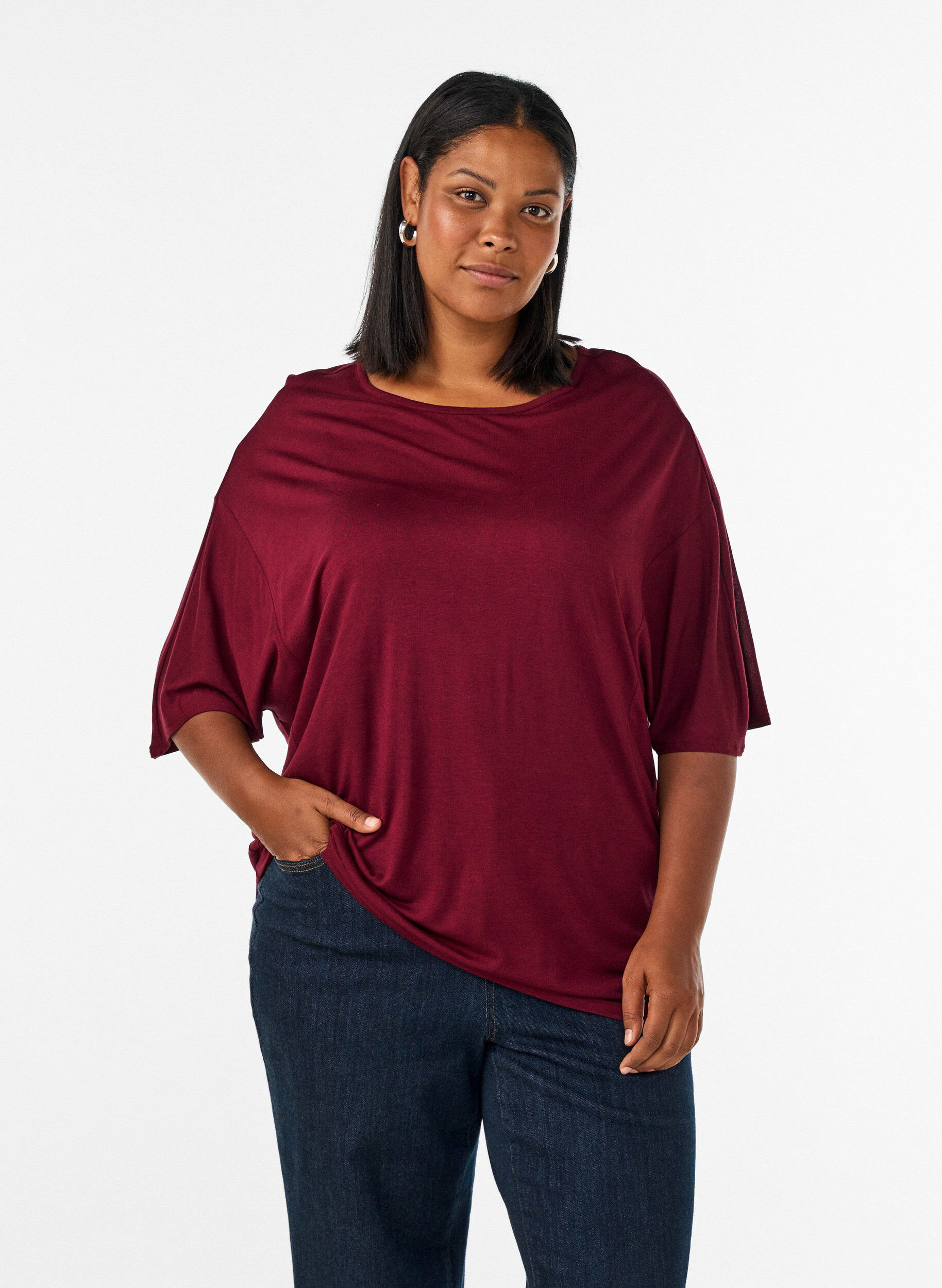 Loose fit T-skjorte i viskose jersey, R&oslash;d, Model