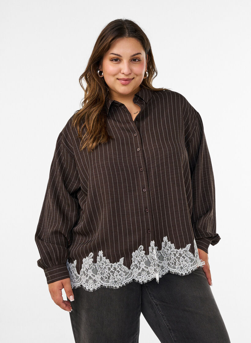 N&aring;lstripet skjorte med blondedetaljer, Brun, Model image number 0
