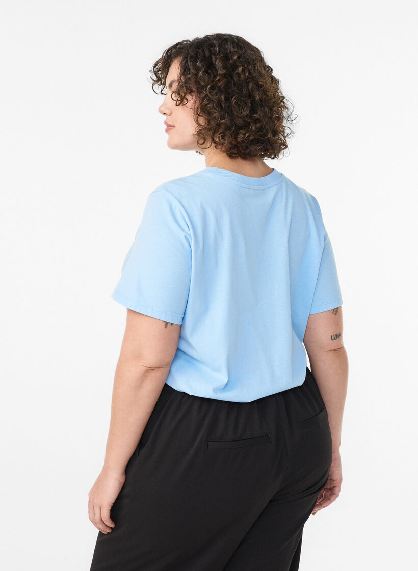 Basic T-skjorte i bomull med rund hals, Bl&aring;, Model image number 2