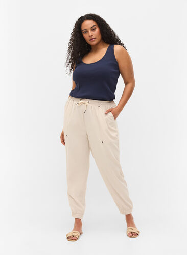 Basis tanktopp i en ribbet struktur, 2 stk., Navy B/Dubarry, Model image number 2
