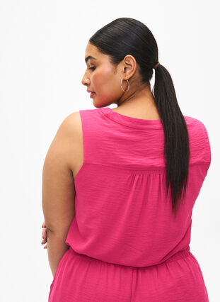 Zizzi Ermeløs overdel med rynkedetaljer, Rosa, Model image number 2