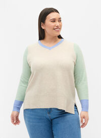 Strikkegenser med colorblock og V-hals, Pumice Stone Mel.Com, Model