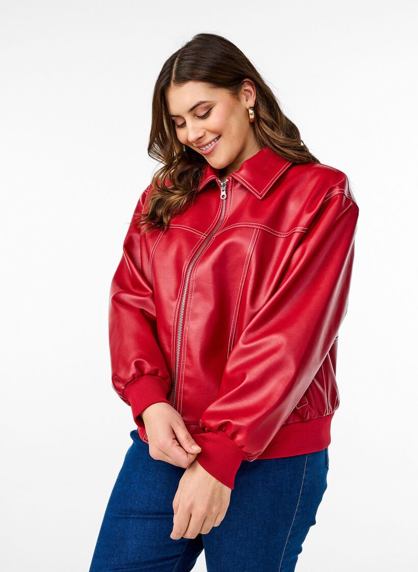 Imitert skinnbomberjakke, Rhythmic Red, Model