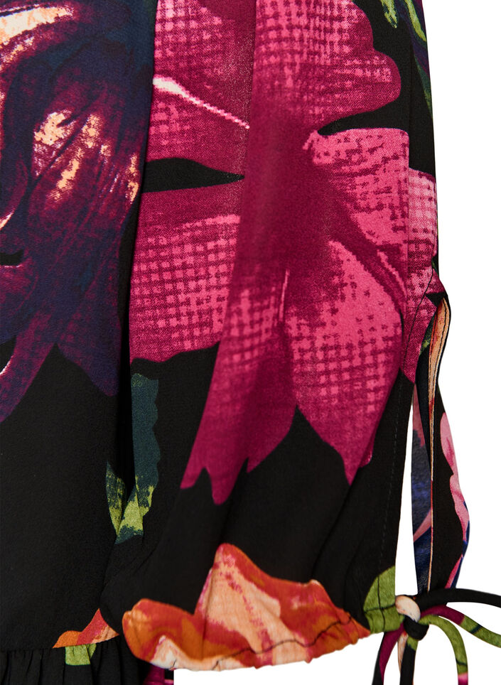 Bluse med blomstertrykk og peplum, Svart, Packshot image number 3