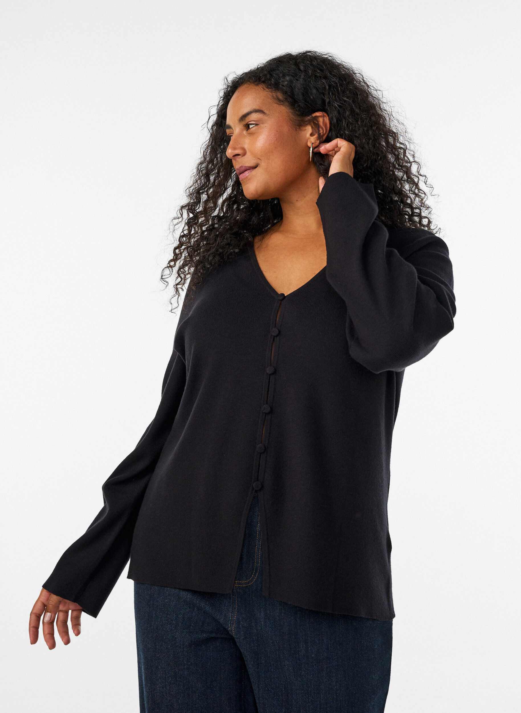 ZizziFinstrikket cardigan med stoffdekte knapper, Svart, Model image number 0