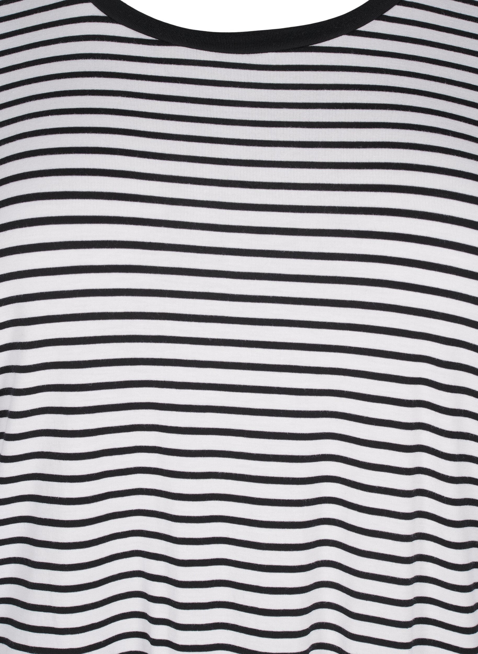 Zizzi Stripete T-skjorte i lyocell med rund hals, Svart, Packshot image number 2
