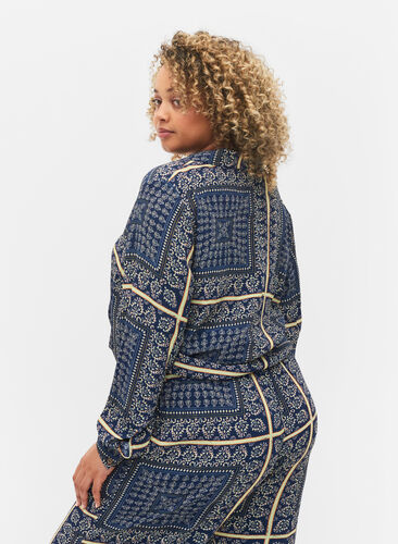Lang viskoseskjorte med mønster, Blue Patch AOP, Model image number 1