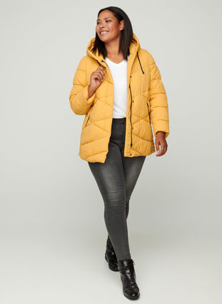 Vindtett jakke med hette og lommer, Spruce Yellow, Model image number 2