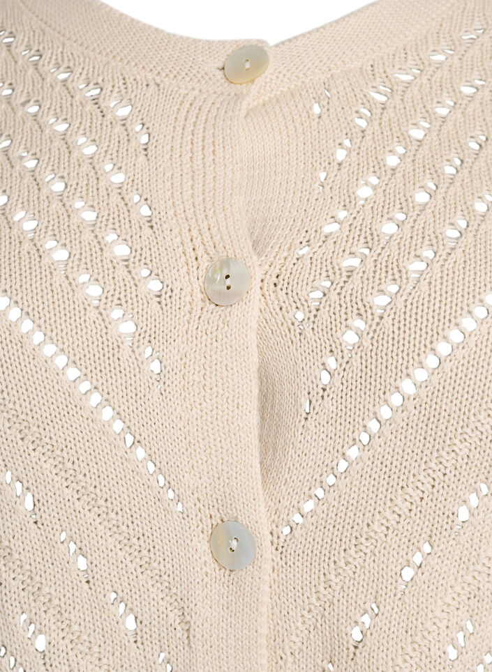 Kort strikket cardigan med hullmønster, Sandshell, Packshot image number 2