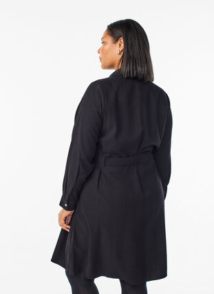 Zizzi Skjortekjole med knytebelte og lange ermer, Svart, Model image number 2