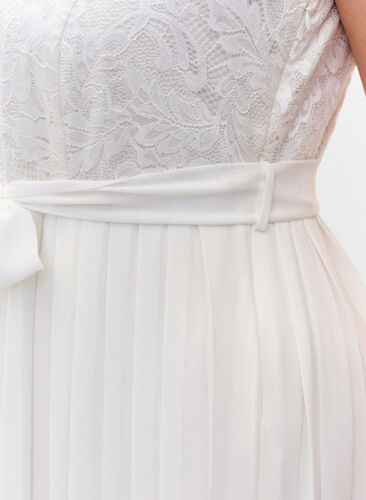Brudekjole med blonder og plissé, Star White, Model image number 3