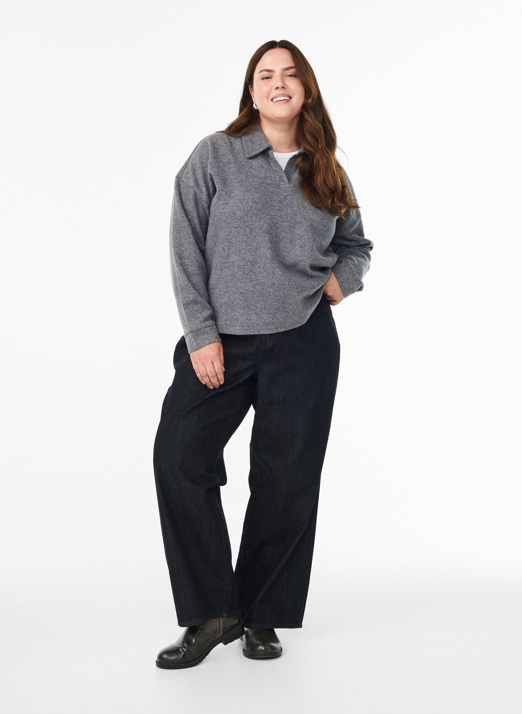 Zizzi Jersey bluse med krage og V-hals, Gr&aring;, Model image number 1