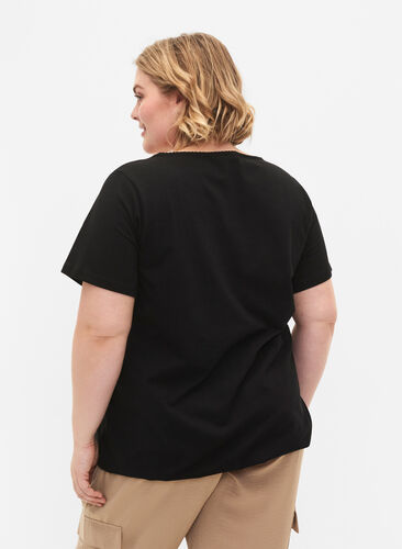 Kortermet T-skjorte i bomull, Black, Model image number 1