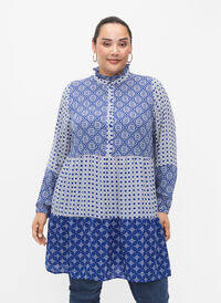 A-formet kjole med mønster og cutlines, Blue AOP, Model